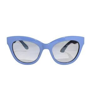 Cat eye sunglasses